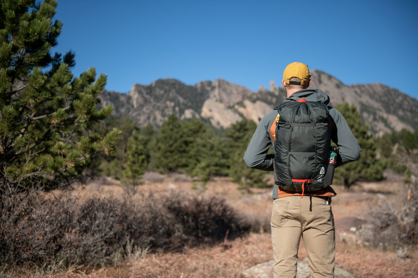 Flex Hike 20L-30L Peat/Fiery Red