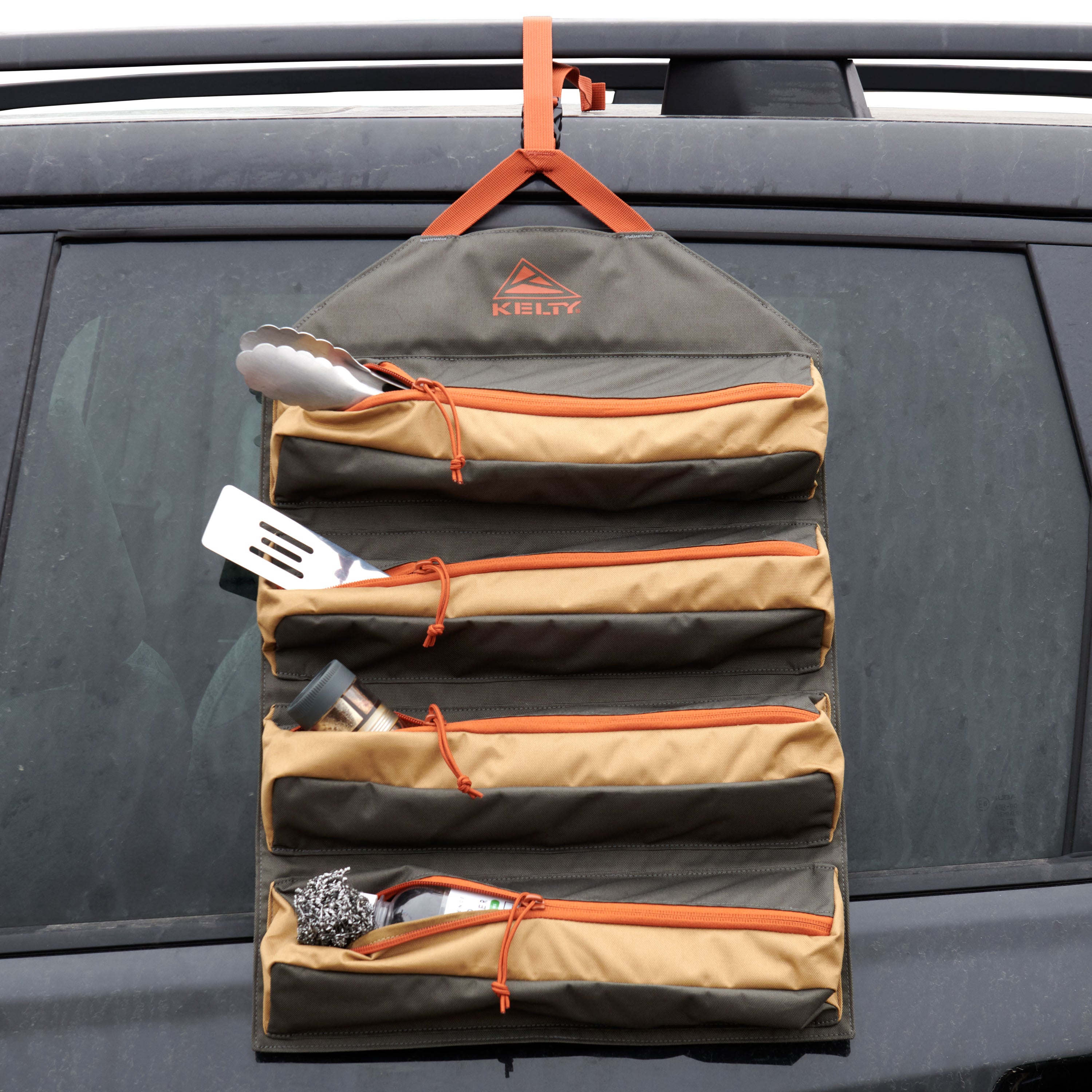 Kelty Chef Roll Camp Utensil Organiser in Beluga/Dull Gold