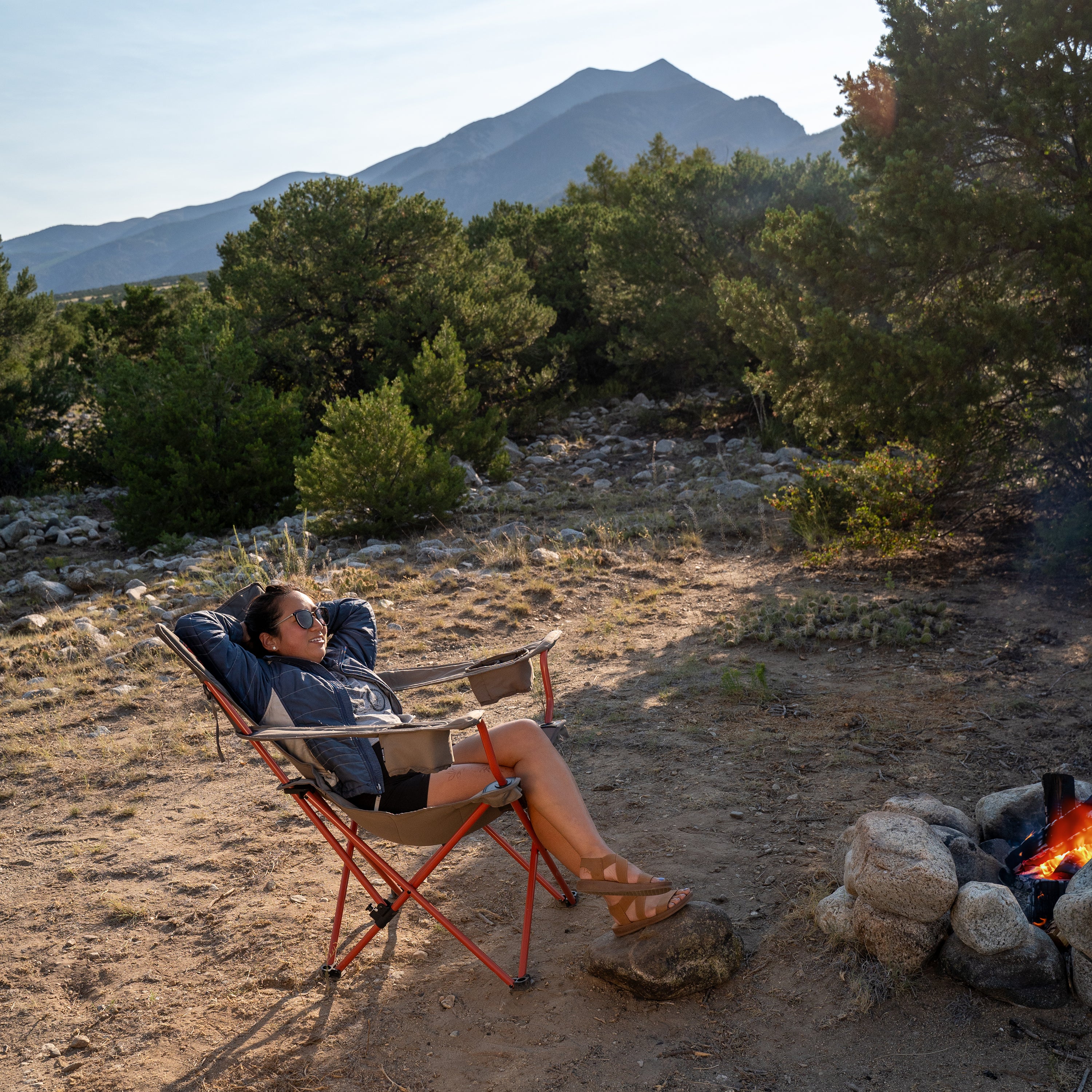 Kelty Deluxe Lounge Single Camp Chair in Bungee Cord/Beluga